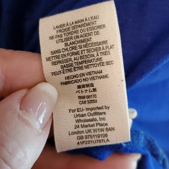 Free People Cold Shoulder Short Sleeve top (Large) - Picture 8 of 11